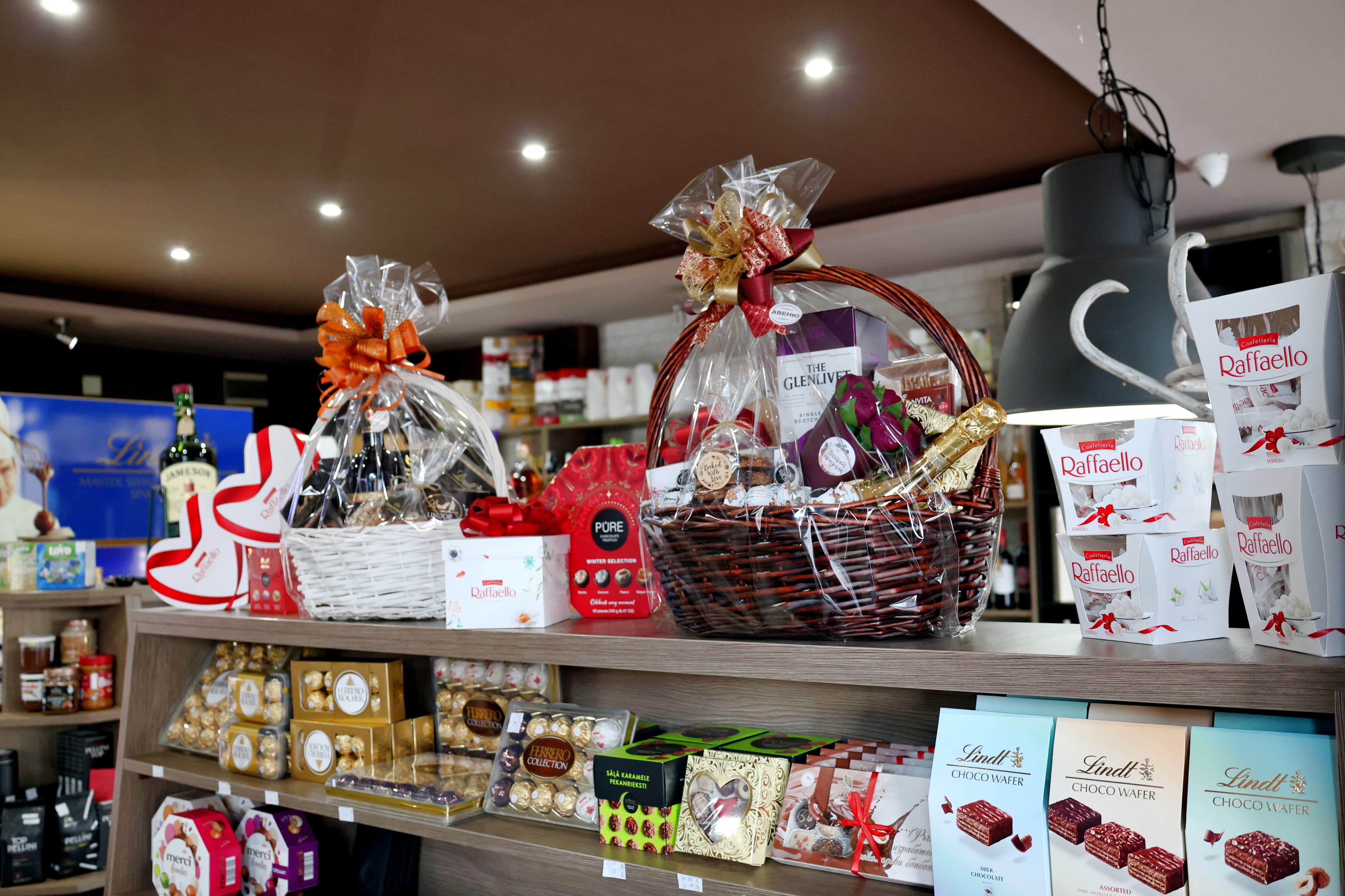 Галерия Авеню – снимка 10